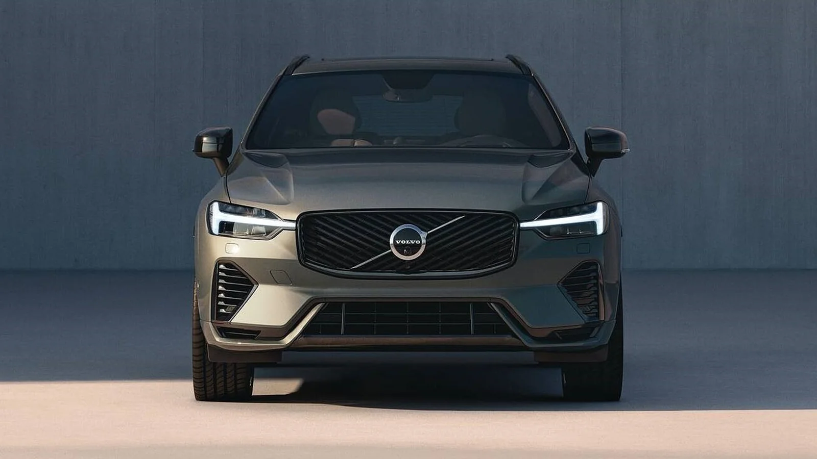  Volvo XC60 T8 Recharge Ultra