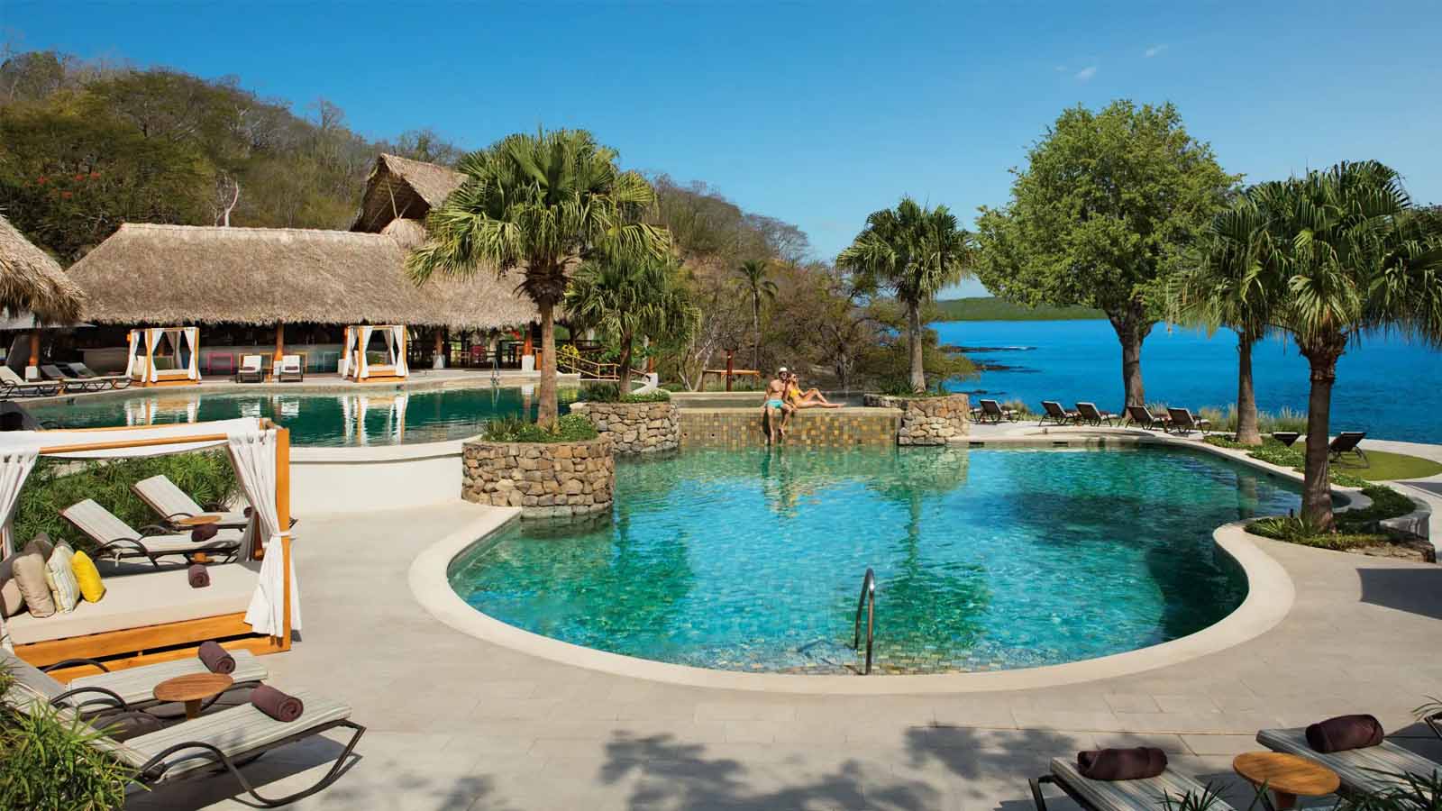   Costa Rica: Holiday + £10,000
