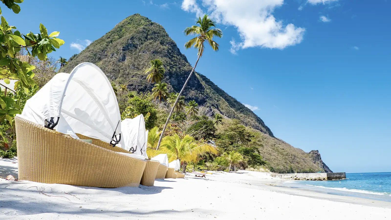   St Lucia: Luxury Wellness Retreat