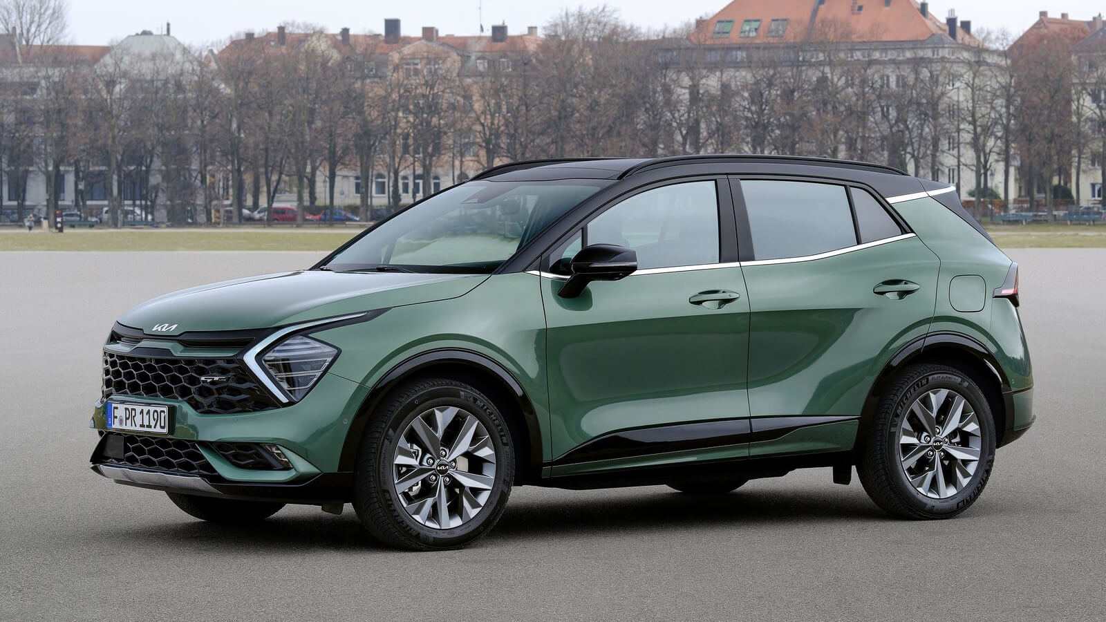 Hyundai i10 + Kia Sportage: Double Up!