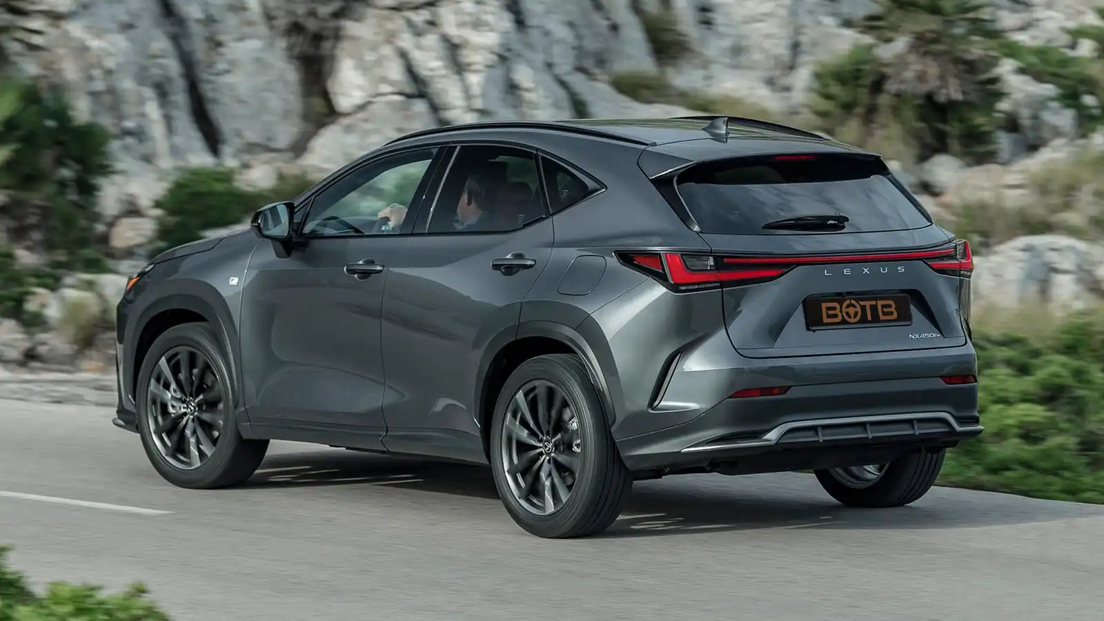  Lexus NX 450h+ Premium