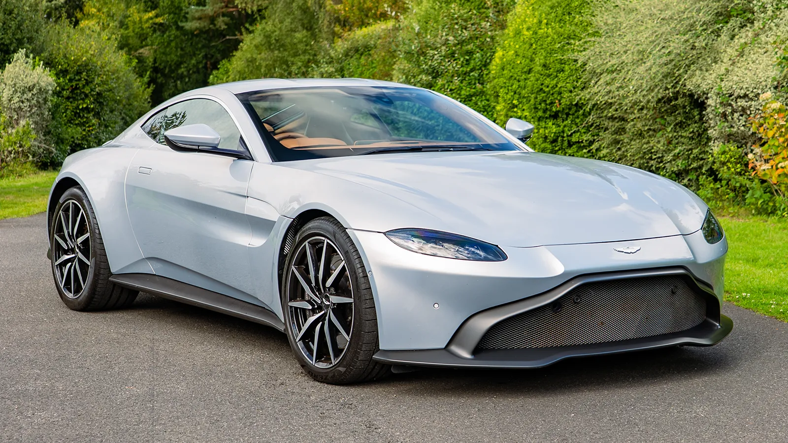   Drive Away in a 503BHP Aston Martin Vantage V8 Worth £72,000!