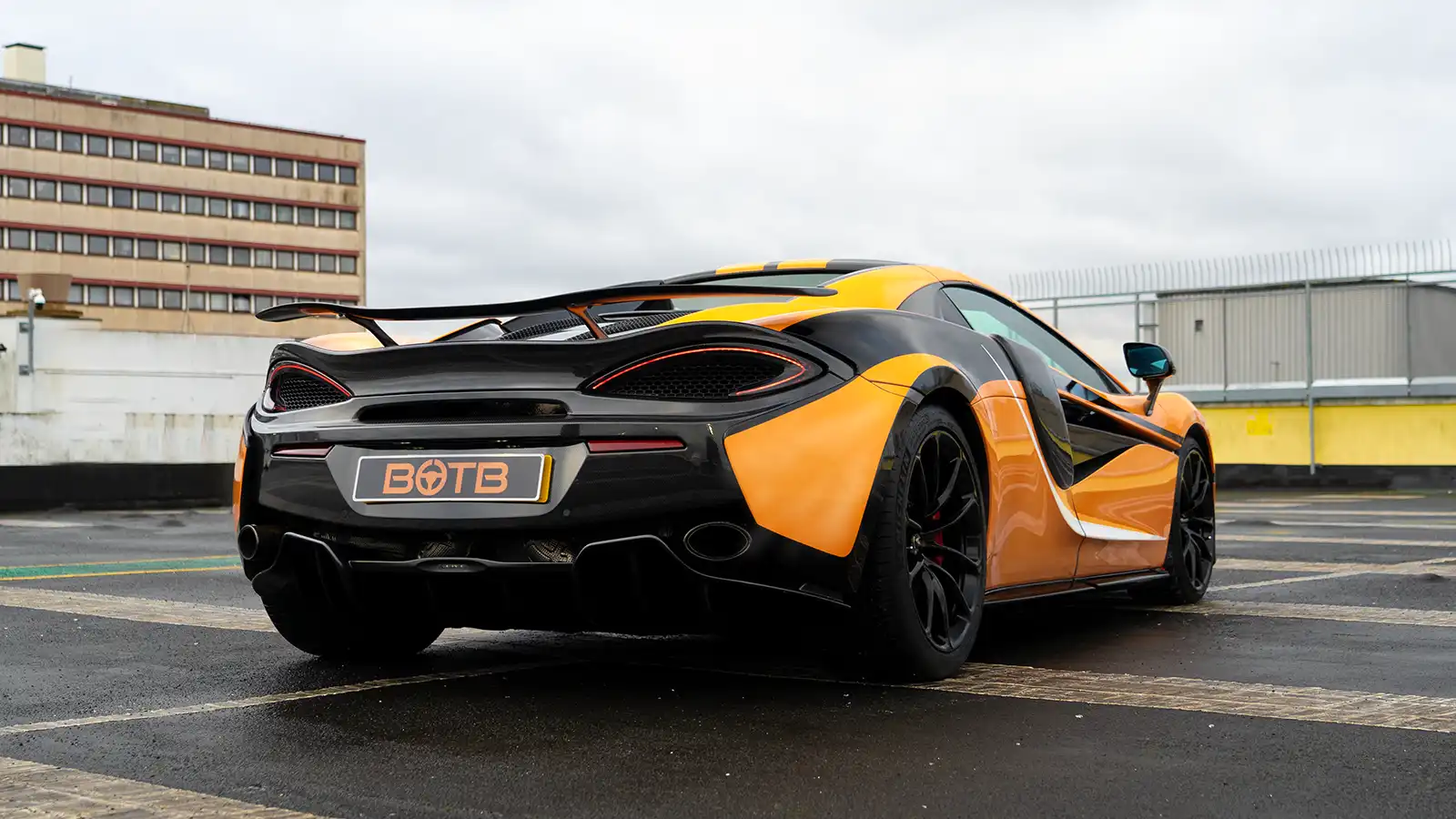  McLaren 570s Spider