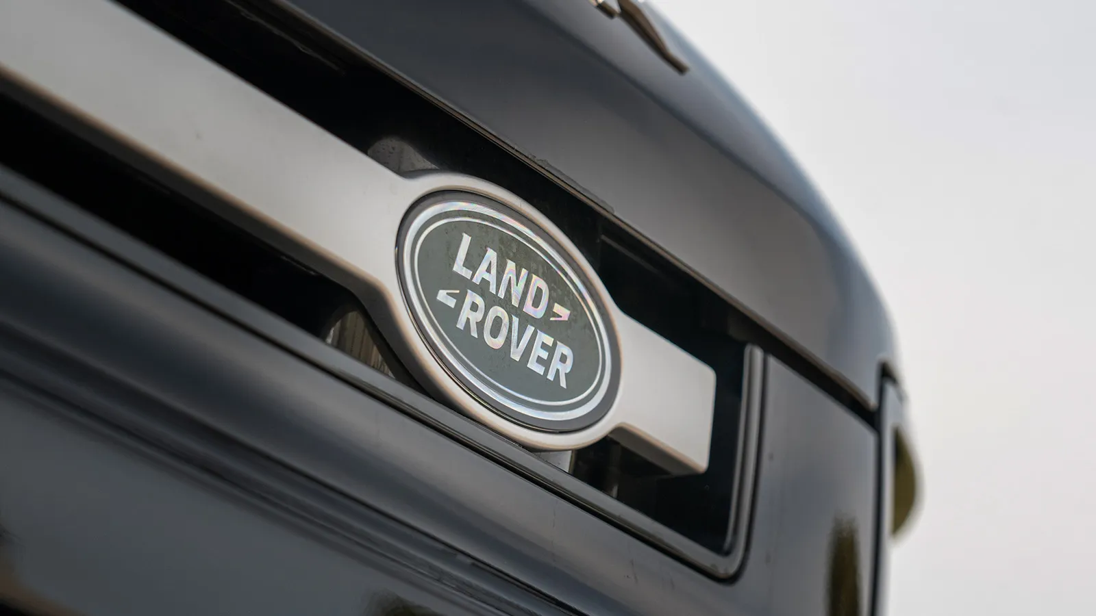   Grab This Iconic Land Rover Defender 110 for Only 7p!